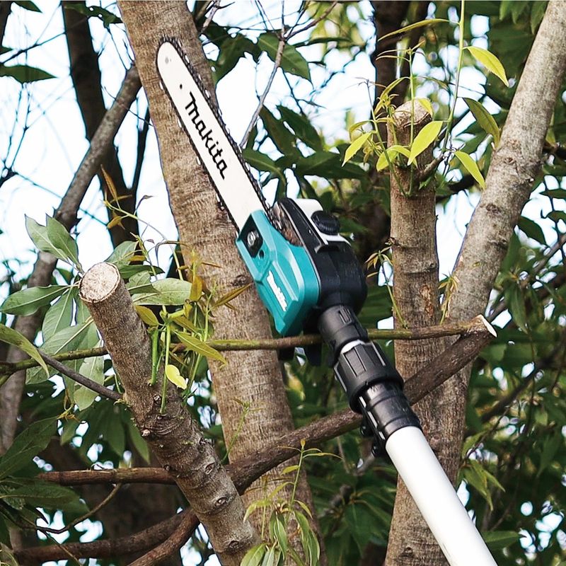 Motopoda-Telescopica-a-Bateria-40V-Makita-UA004GZ-3.jpg