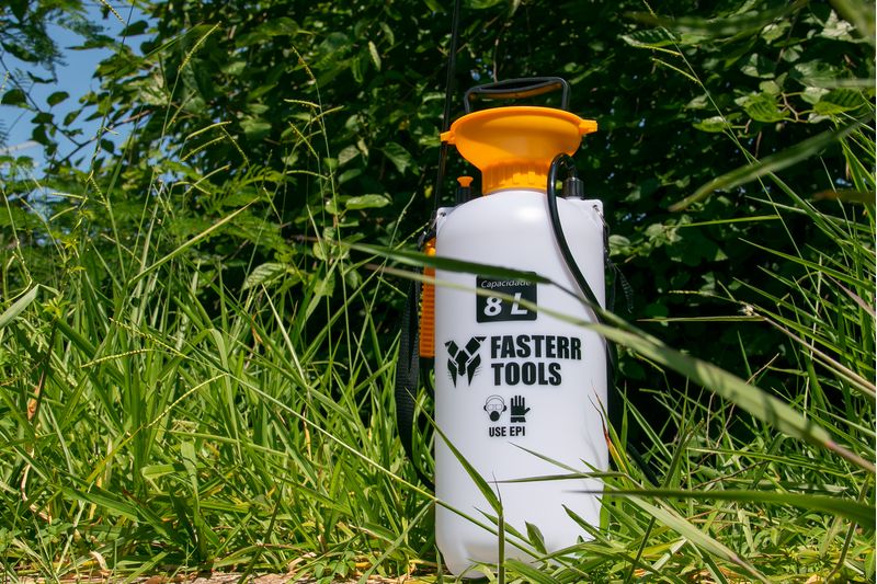 Pulverizador-Borrifador-Manual-8-Litros-Fasterr-Fst030.jpg