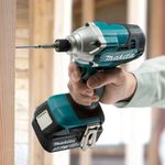 Parafusadeira-de-Impacto-a-Bateria-Makita-DTD156Z-18V-LXT2.jpg