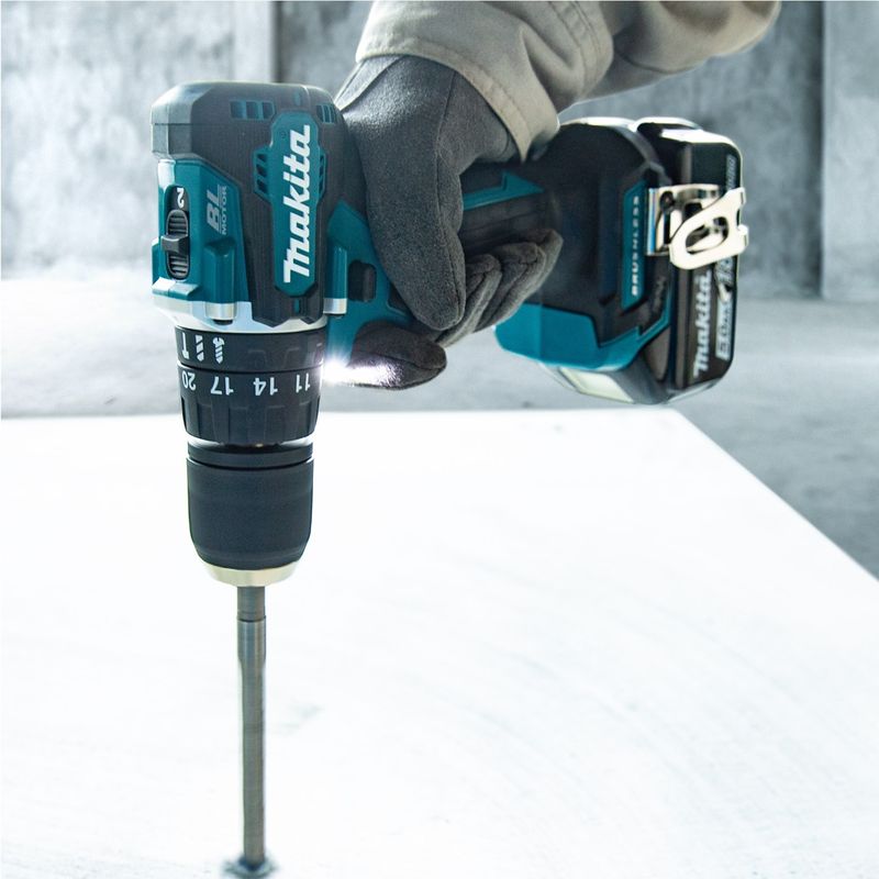 Parafusadeira-de-Impacto-Makita-DHP487Z-18V-LXT4.jpg