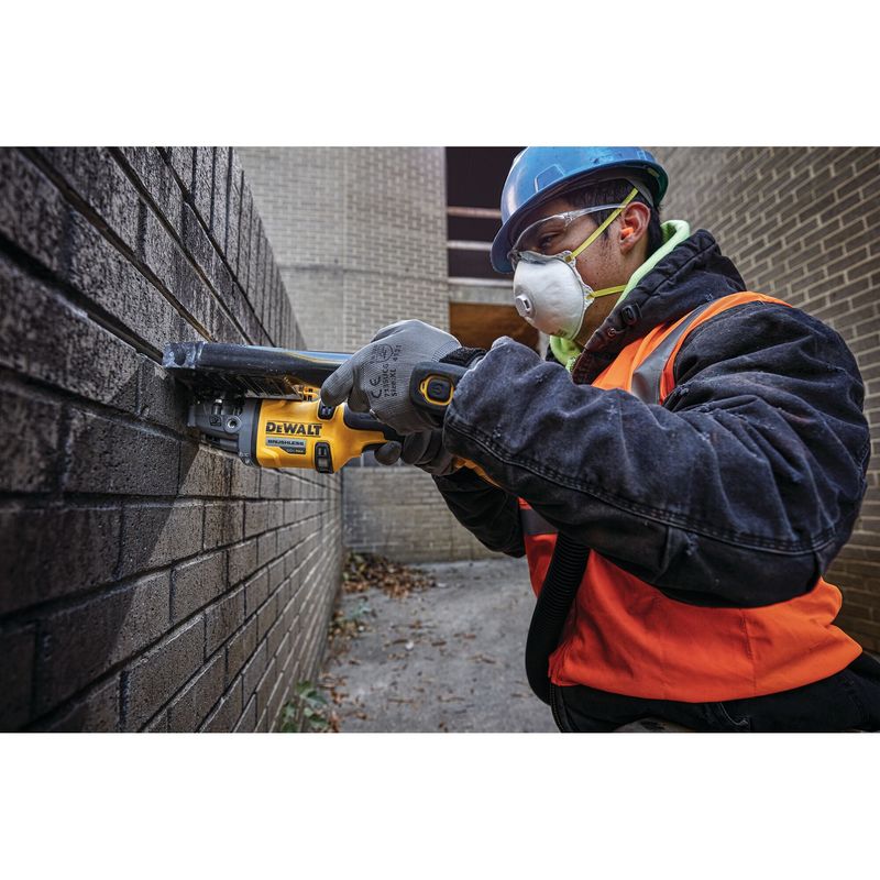 Esmerilhadeira-Angular-5-DEWALT-DCG418T2-B2-5.jpg