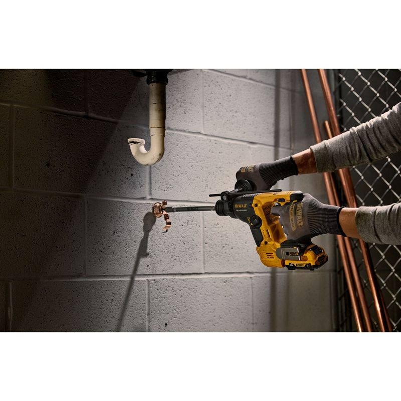 Martelete-SDS-Plus-916-14-mm-12V-XTREME-Dewalt-DCH072B-B3-8.jpg