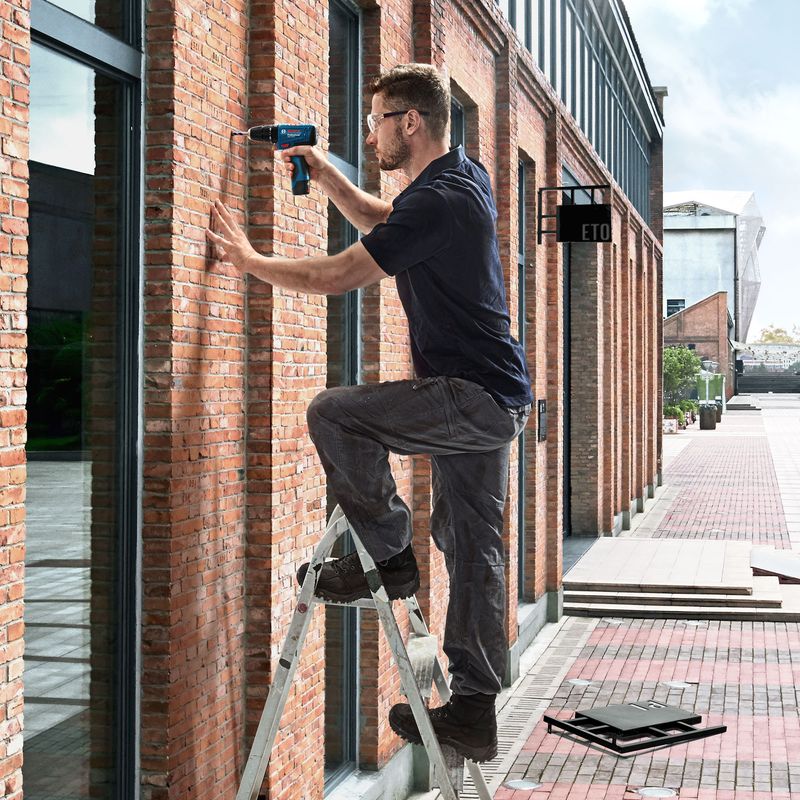 ParafusadeiraFuradeira de Impacto 12V BOSCH GSB 120-LI 6.jpg