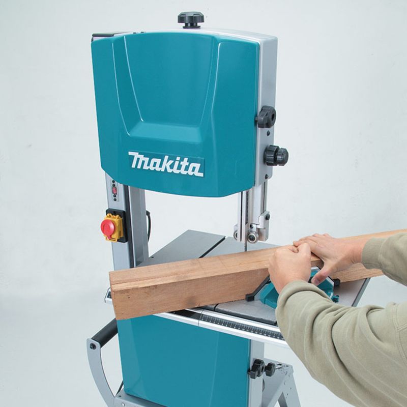 Serra Fita de Bancada Movel 900W 110V Makita LB1200F 5